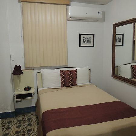 Hotel Colonial 马亚圭斯 外观 照片