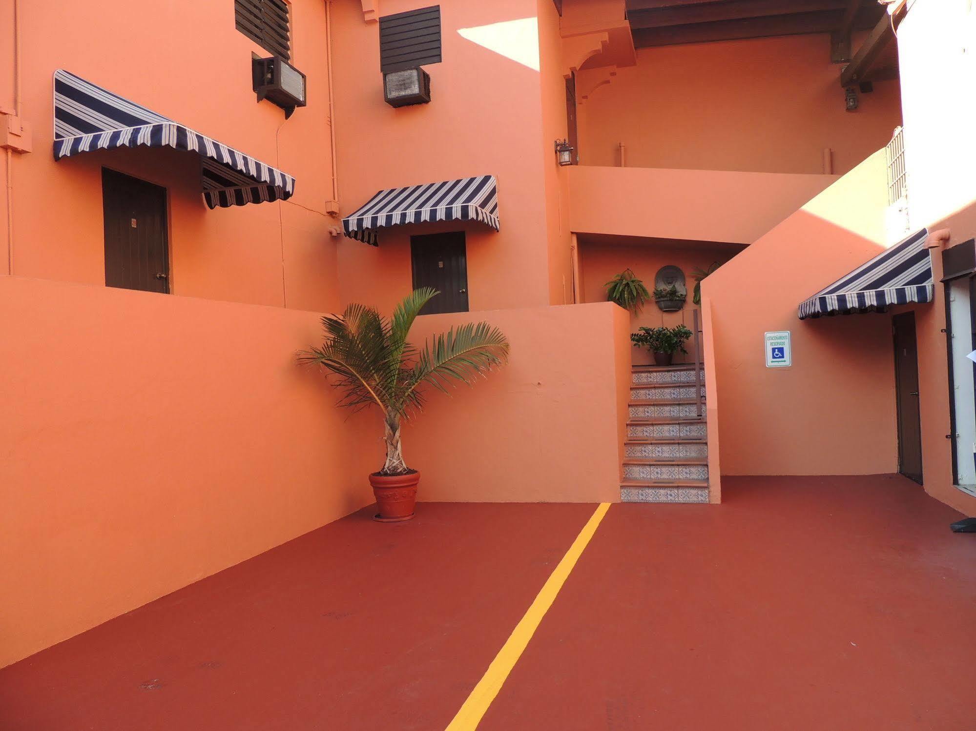 Hotel Colonial 马亚圭斯 外观 照片